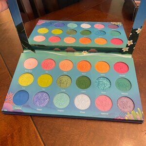 Nomad Cosmetics Paradise Island Palette